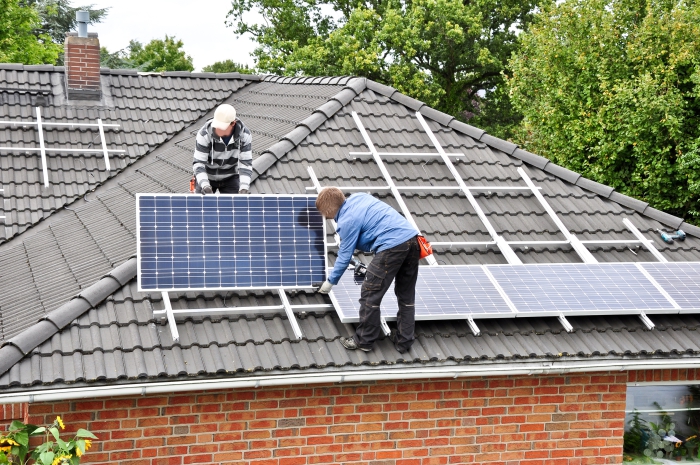 Wir bauen, planen und warten PV-Anlagen und Solaranlagen